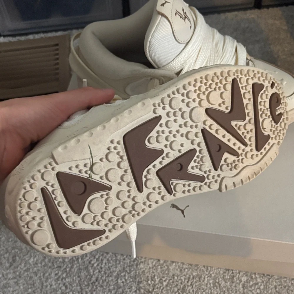 Lamelo ball cream men’s shoes size 9 - Picture 3 of 4
